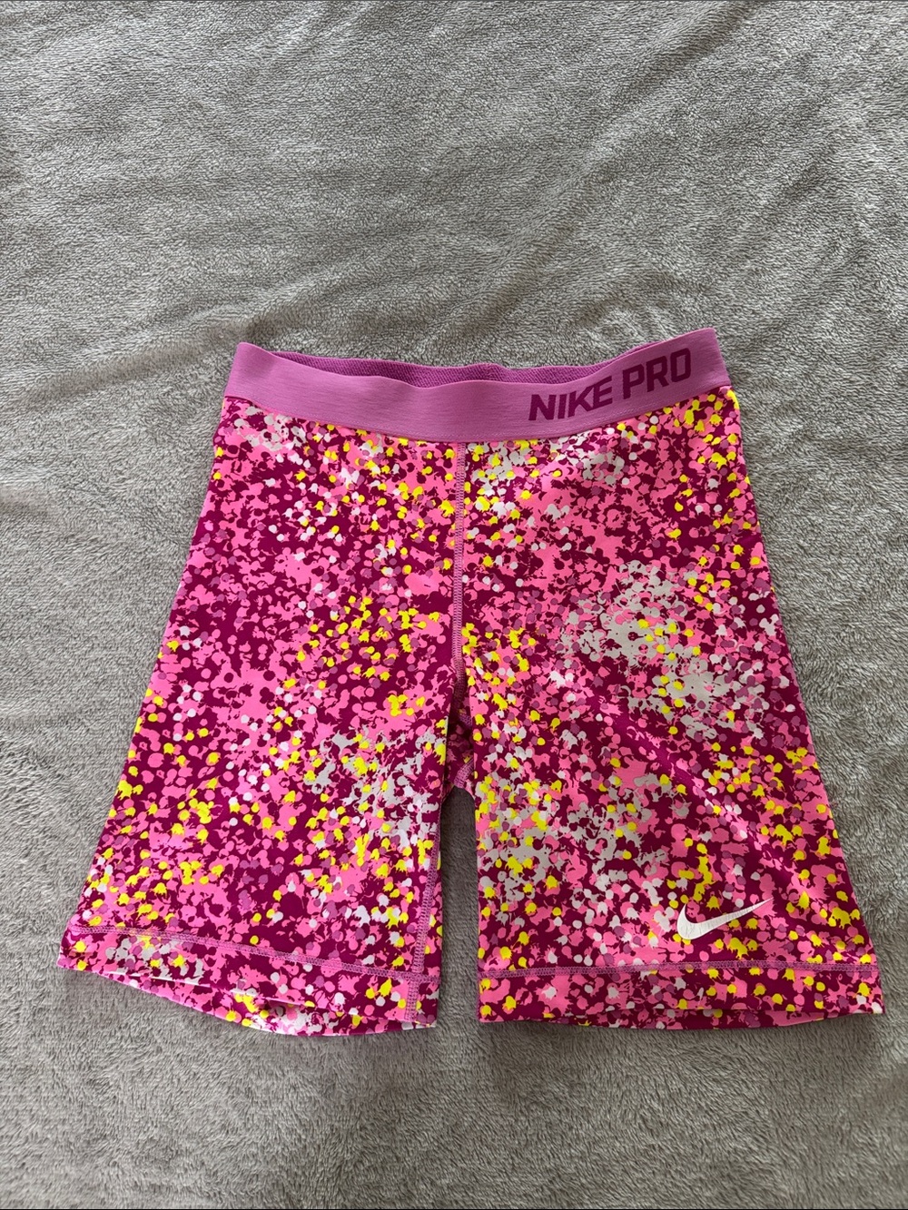 Medium Nike Pink Multicolor Confetti shorts
